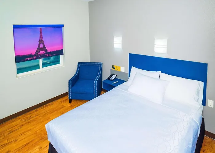 Studio Z, Ascend Hotel Collection