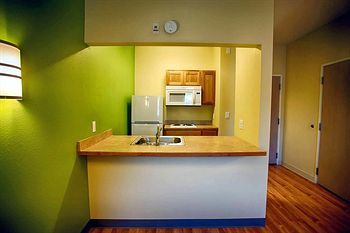 Studio Z, Ascend Collection Hotel